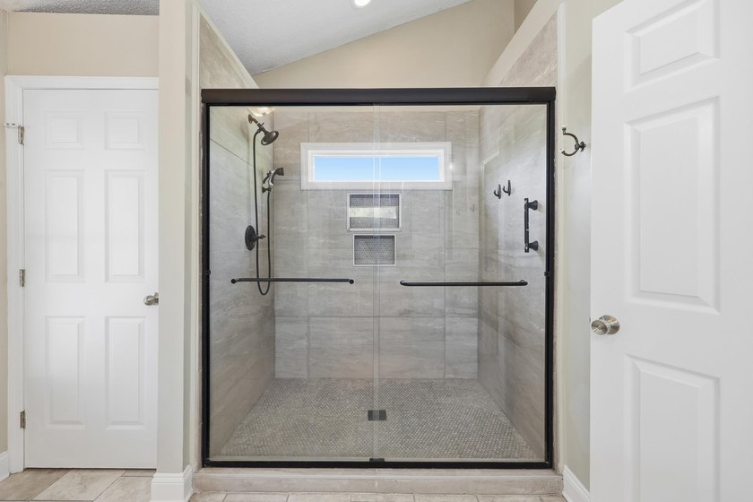 Saltwater pool, golf-course frontage, and oak hardwoods - photo 30