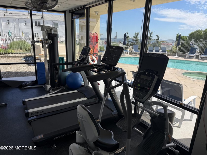 Rare opportunity to own this gorgeous oceanfront/ocean view - photo 36