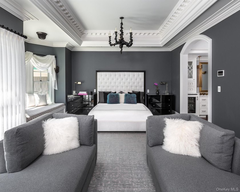 This Extraordinary Custom-Built Residence Represents A Rare - photo 17