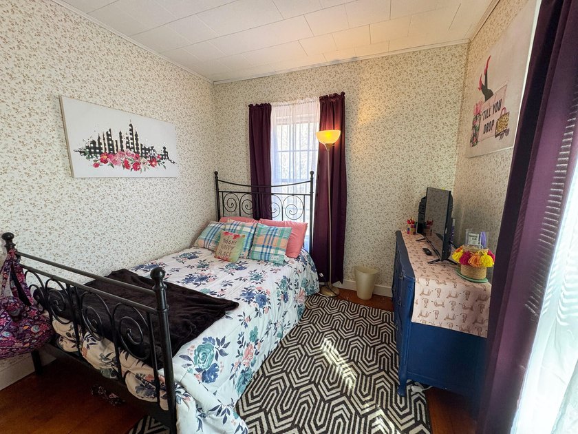Beautiful 4-bedroom 1.5 bath home close to ATV trails. If you've - photo 22
