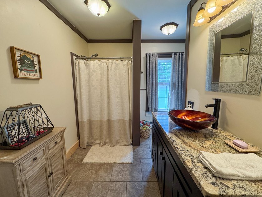 Beautiful 4-bedroom 1.5 bath home close to ATV trails. If you've - photo 27