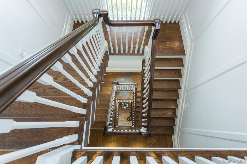 This Extraordinary Custom-Built Residence Represents A Rare - photo 31