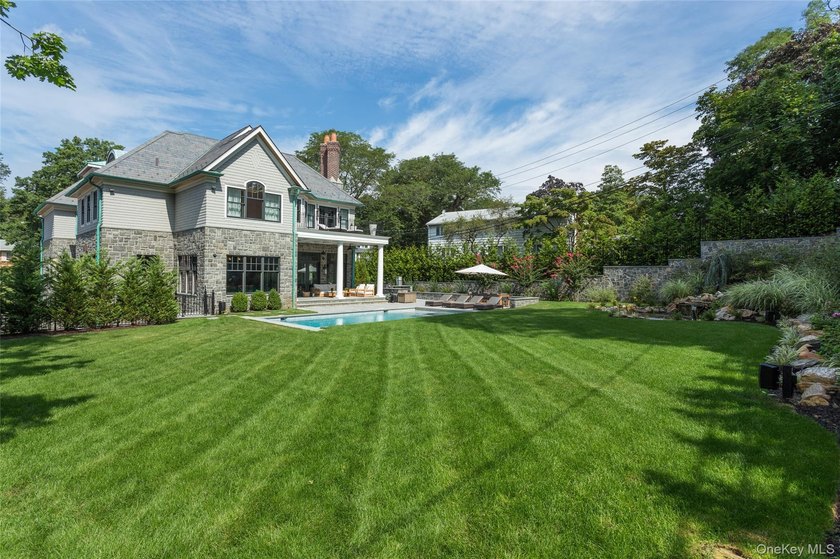This Extraordinary Custom-Built Residence Represents A Rare - photo 37