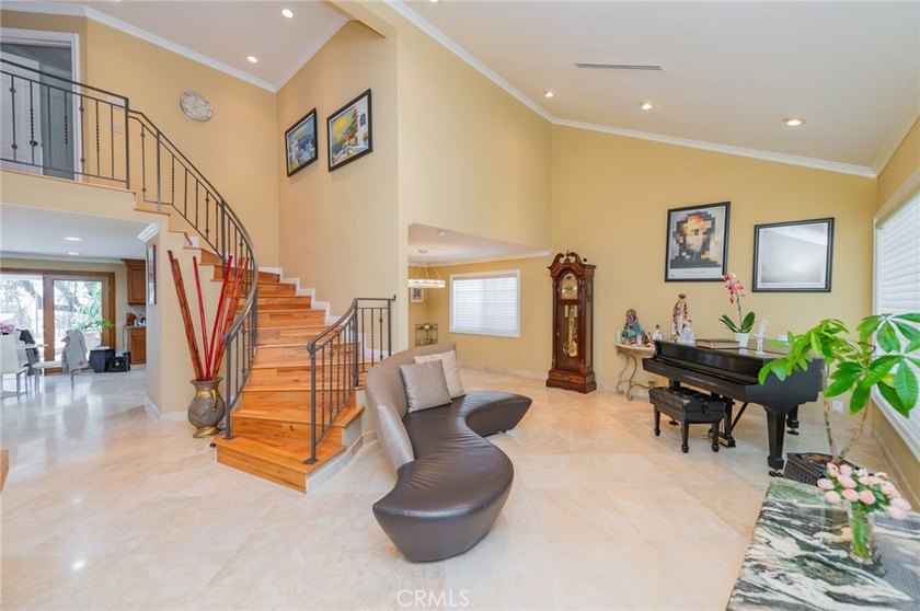 Hidden Gem for your Life-Style! Move-in Ready. Unobstructed view - photo 14