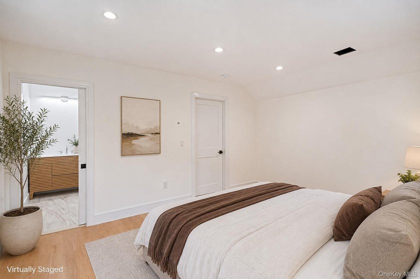 Welcome to 80A Springville Road, Hampton Bays ! This beautiful - photo 17