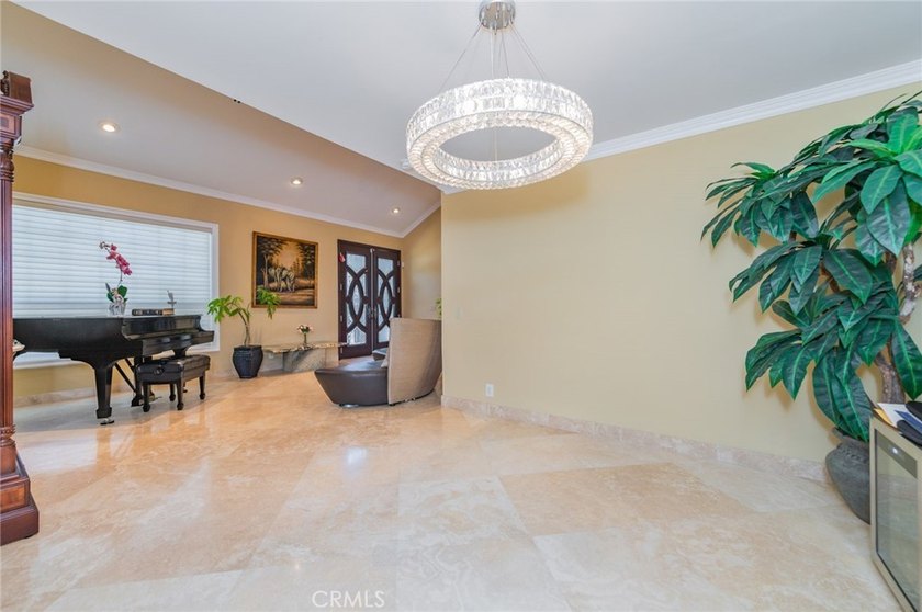 Hidden Gem for your Life-Style! Move-in Ready. Unobstructed view - photo 19