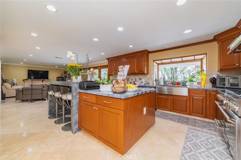 Hidden Gem for your Life-Style! Move-in Ready. Unobstructed view - photo 26
