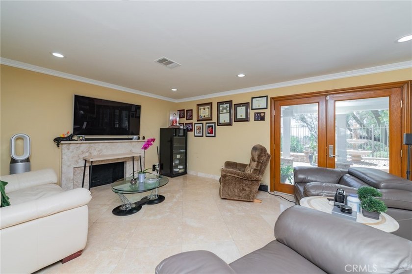 Hidden Gem for your Life-Style! Move-in Ready. Unobstructed view - photo 35