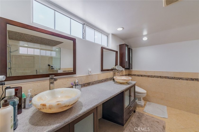 Hidden Gem for your Life-Style! Move-in Ready. Unobstructed view - photo 47