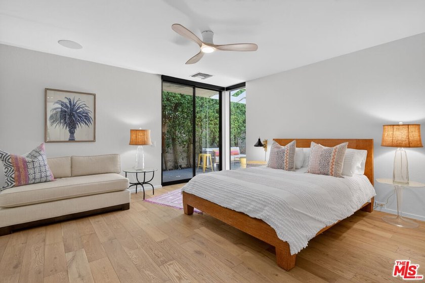 Desert living at its finest in coveted Morningside Country Club! - photo 38