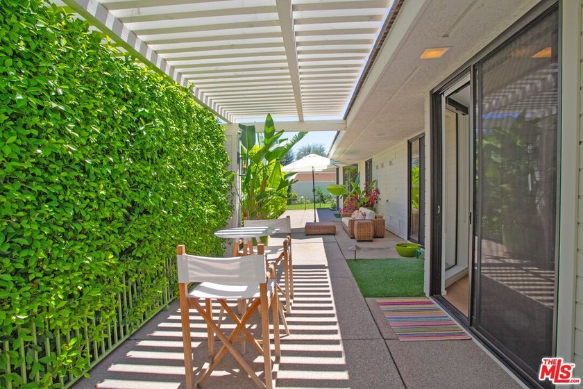 Desert living at its finest in coveted Morningside Country Club! - photo 47