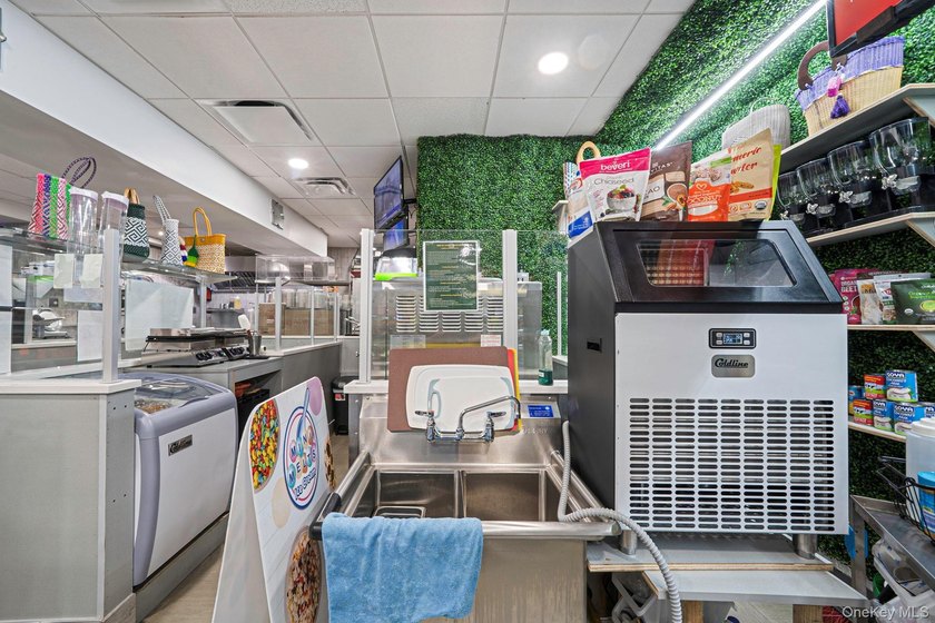 ***Business Only Opportunity*** Turnkey Deli &amp; Gourmet Market - - photo 23