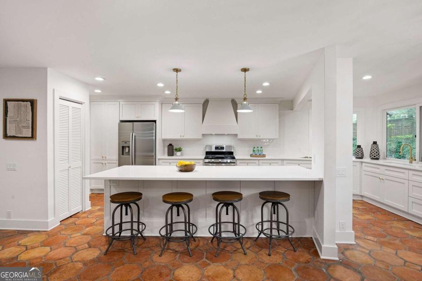 Move-in ready and beautifully updated, this modern ranch offers - photo 12