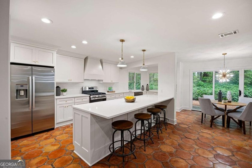 Move-in ready and beautifully updated, this modern ranch offers - photo 14