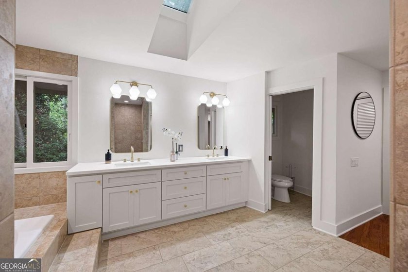 Move-in ready and beautifully updated, this modern ranch offers - photo 35