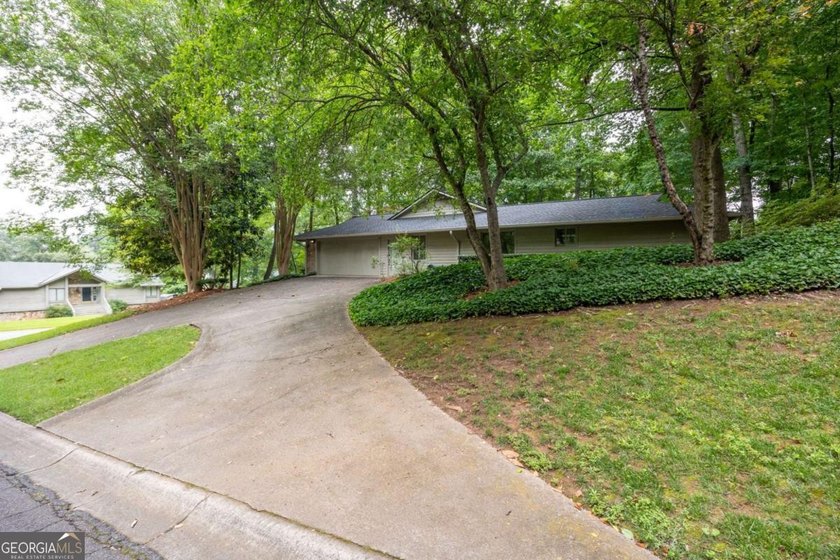 Move-in ready and beautifully updated, this modern ranch offers - photo 48