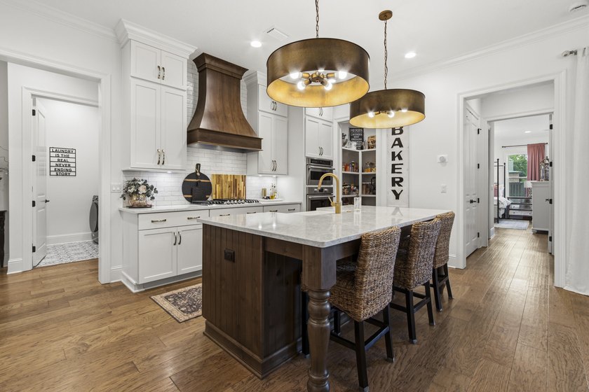 SPECIAL RATES AVAILABLE ON THIS HOME. CONTACT LISTING AGENT FOR - photo 10