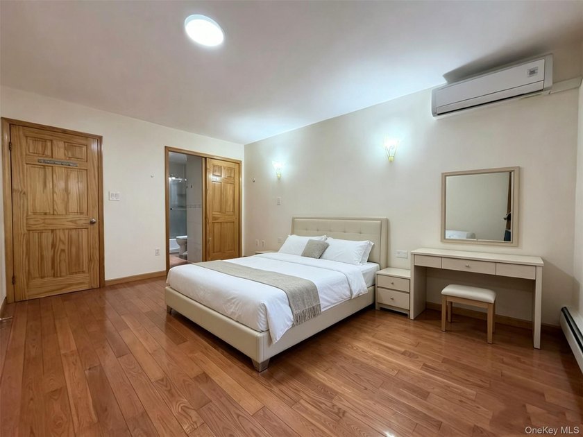 Exquisite Flushing Residence - A Rare Gem! Discover this - photo 9