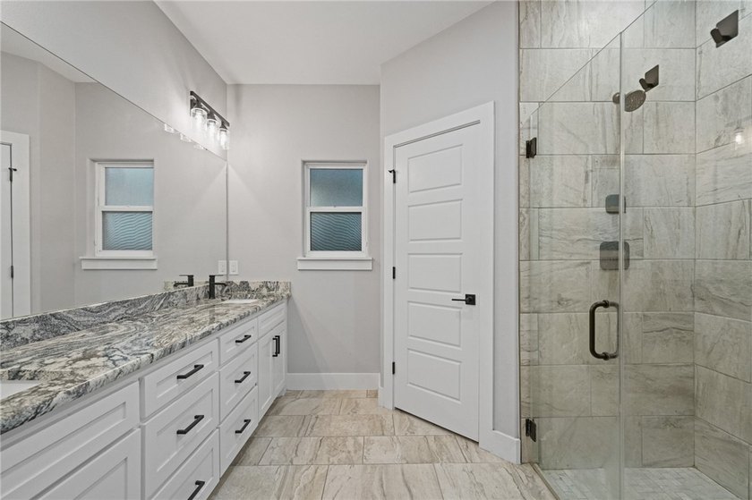 Welcome to 9518 Royal Oak Dr.! Built just three years ago and - photo 15