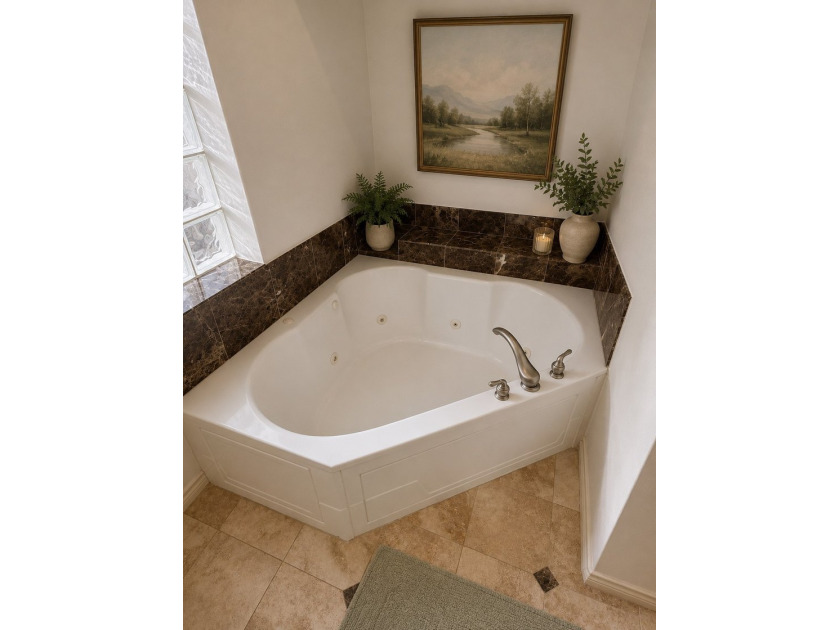 Beautiful 1.5-story home in the desired Canyon Creek subdivision - photo 18