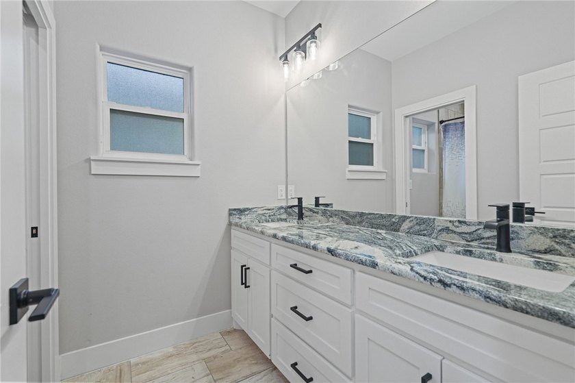 Welcome to 9518 Royal Oak Dr.! Built just three years ago and - photo 23