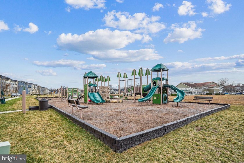 Opportunity is knocking ! The seller is offering $10,000 toward - photo 34