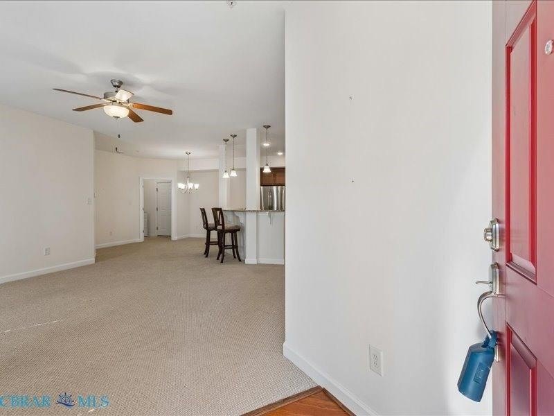 Beautiful condo in York County. Conveniently located close to - photo 3