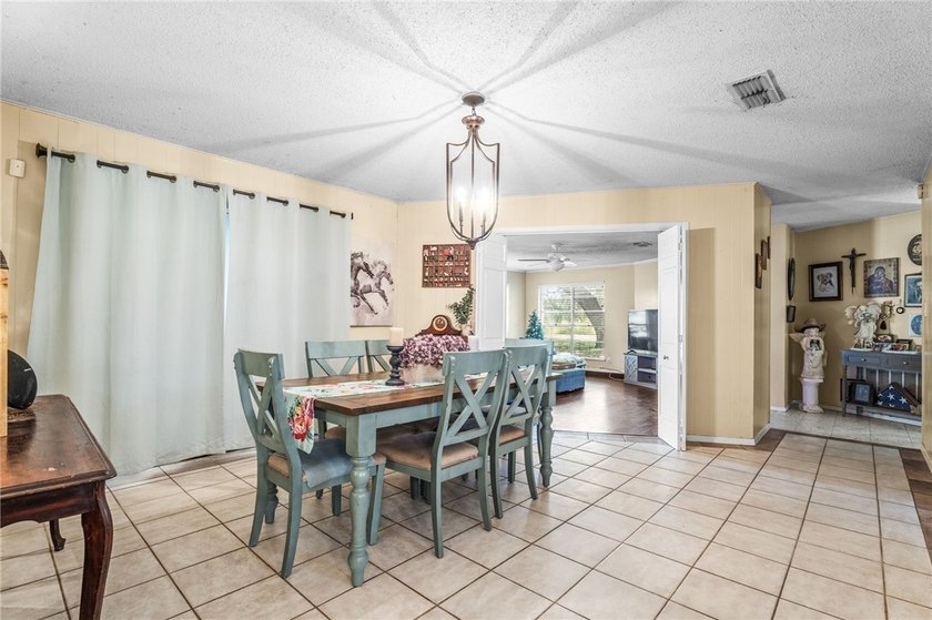 Country Living on 1.9 Acres in Sandia! Welcome to 100 County - photo 12