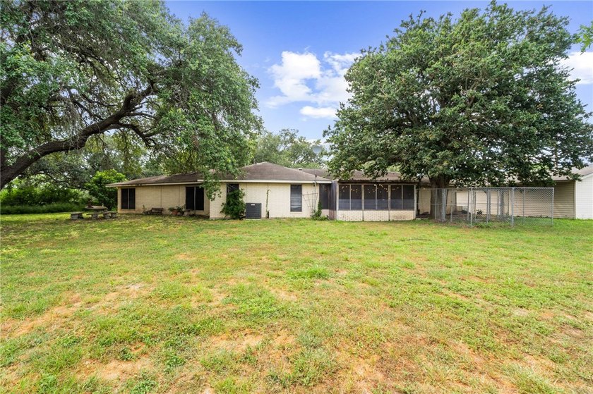 Country Living on 1.9 Acres in Sandia! Welcome to 100 County - photo 26