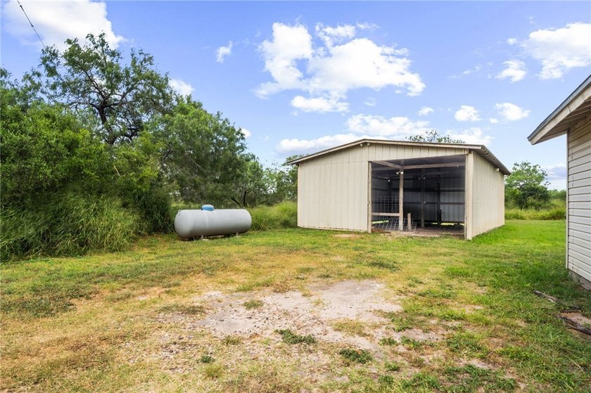 Country Living on 1.9 Acres in Sandia! Welcome to 100 County - photo 29