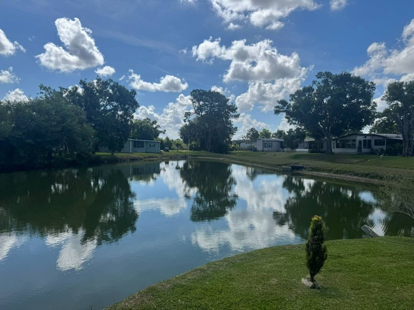 Welcome to your Florida paradise! Well maintained and furnished - photo 3