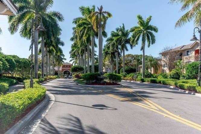 Beautiful unit in a unique resort style community of Grand Isles - photo 14