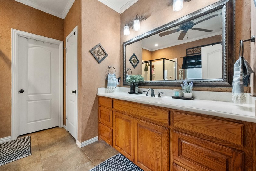 Welcome to your dream home! This beautifully maintained 4 - photo 19