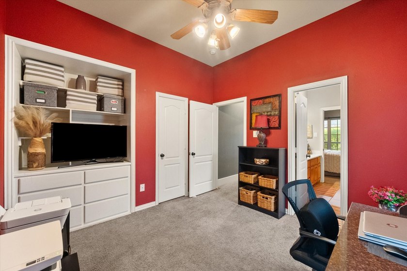 Welcome to your dream home! This beautifully maintained 4 - photo 25