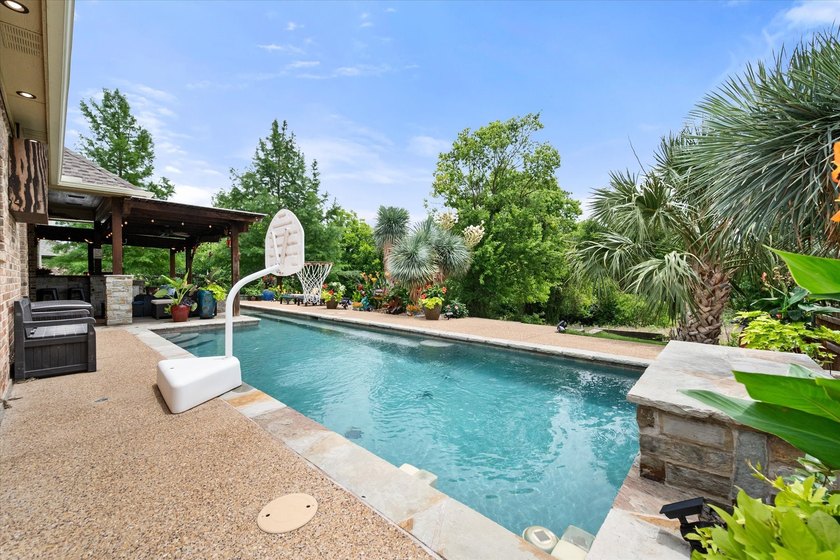 Welcome to your dream home! This beautifully maintained 4 - photo 35