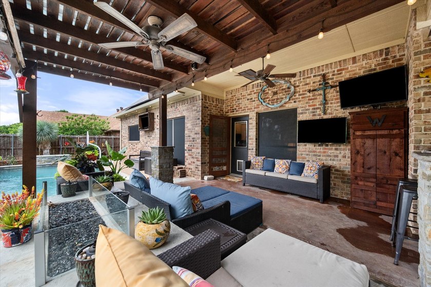 Welcome to your dream home! This beautifully maintained 4 - photo 38