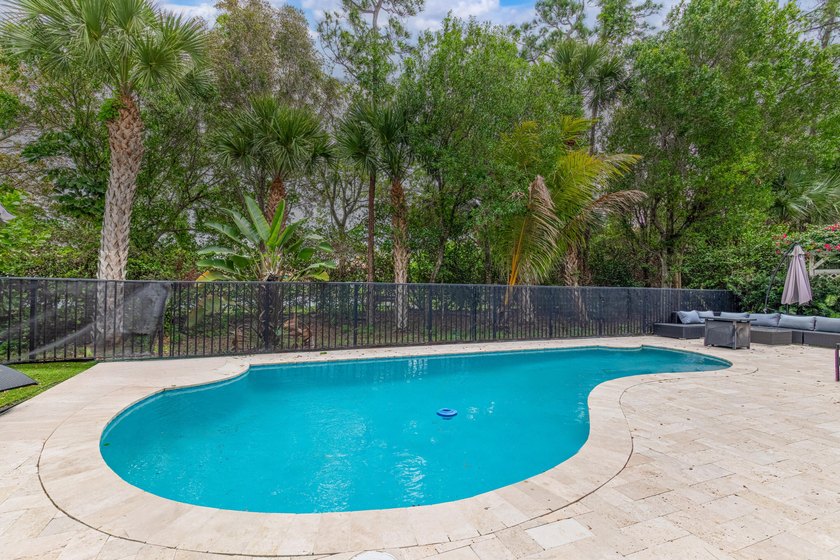 Welcome to Worthington Estates, an exclusive gated enclave of - photo 15