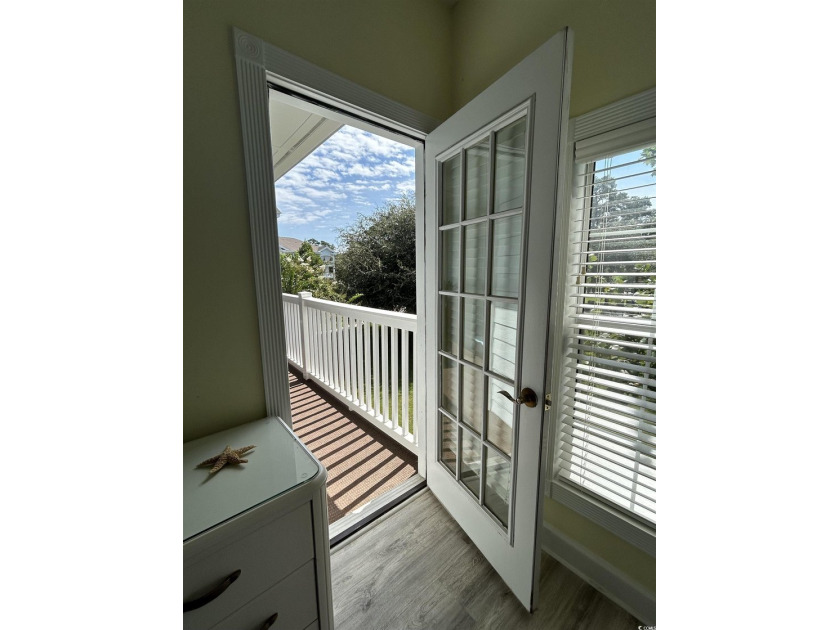 GORGEOUS REMODELED SECOND FLOOR TWO BEDROOM VILLLA IN - photo 22
