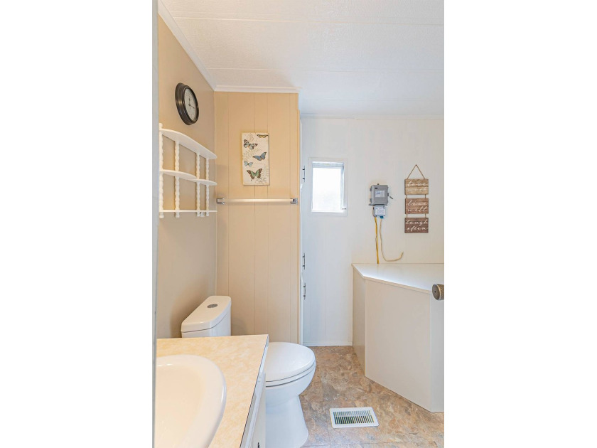 Video Tour Available. This park accepts an 80/20 split with a - photo 38