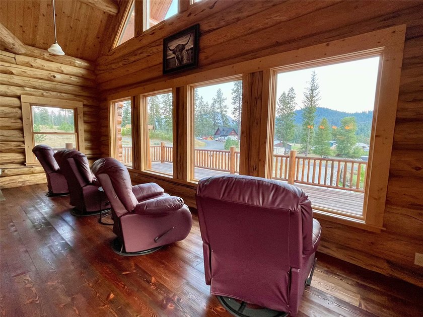 Capture the Montana dream with this stunning, hand-hewn log home - photo 11