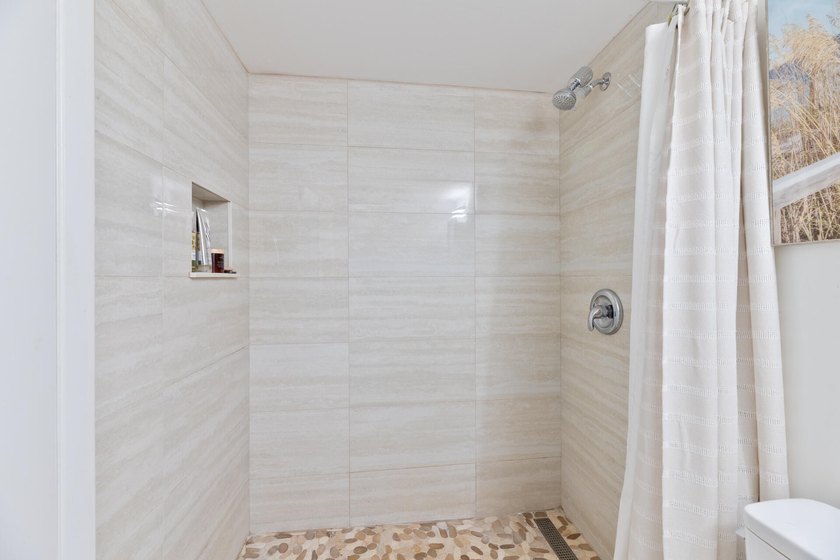 FABULOUS LOCATION IN THE SOUGHT-AFTER 55+ VILLAGES OF ORIOLE - photo 16