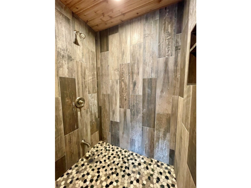 Capture the Montana dream with this stunning, hand-hewn log home - photo 51