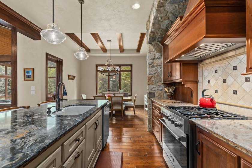 Custom Ranch home in West Neenah. Nearly half an acre of - photo 12