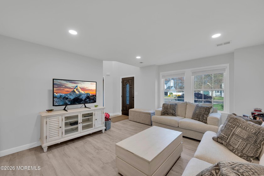 Welcome to 82 Moonlight Court located in the Silverton section - photo 13