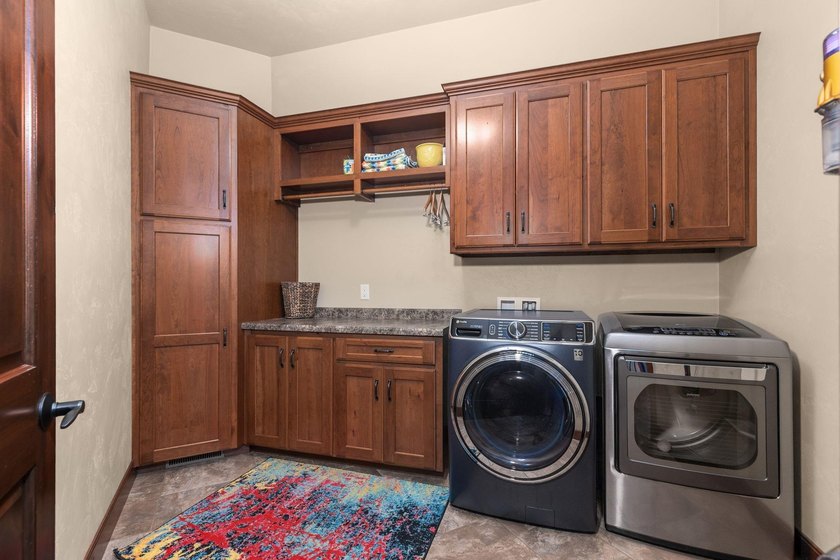 Custom Ranch home in West Neenah. Nearly half an acre of - photo 21