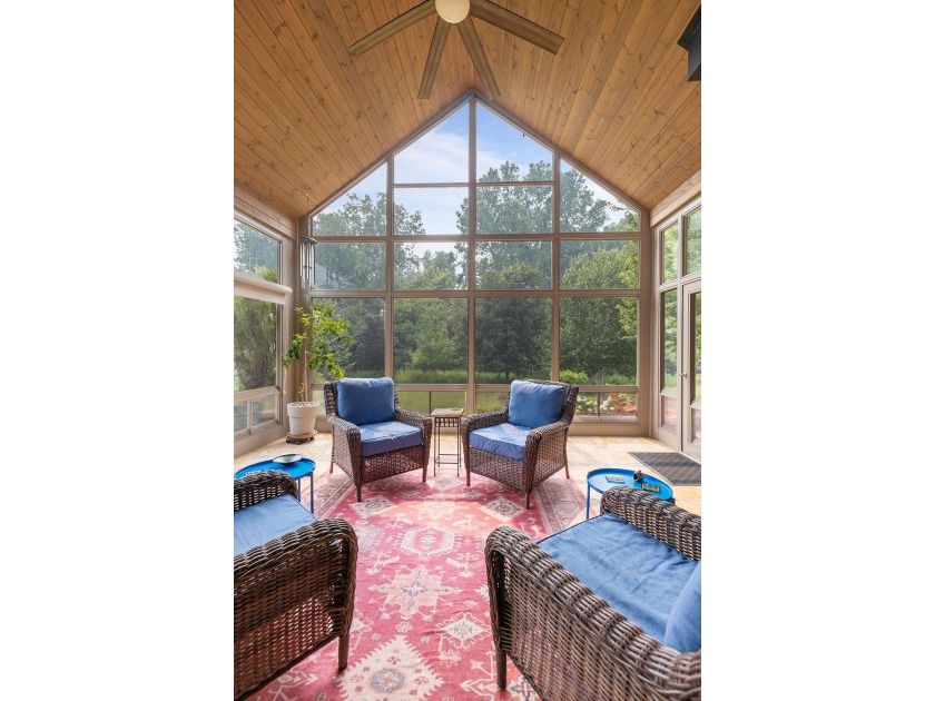 Custom Ranch home in West Neenah. Nearly half an acre of - photo 27