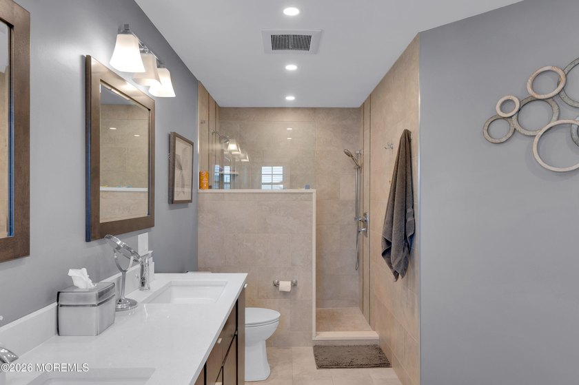Welcome to 82 Moonlight Court located in the Silverton section - photo 32