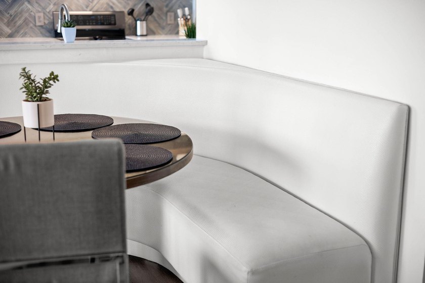 This stunning 4B/4B Penthouse Condo with breathtaking, panoramic - photo 35