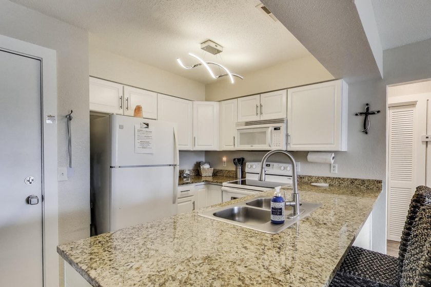 Canal Place Phase II is centrally located on Holiday Isle, it's - photo 8