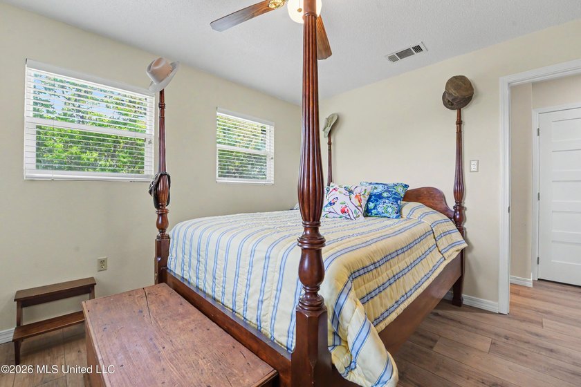 Beautiful Deep Waterfront home with a large pier and covered - photo 22